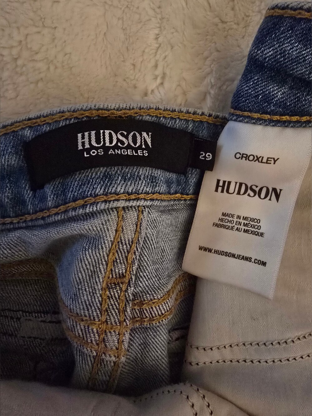 Hudson Croxley Jean Shorts - Picture 4 of 4